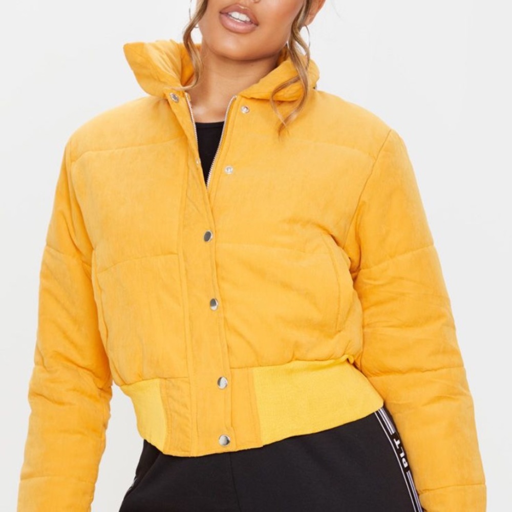 Prettylittlething cropped yellow puffer jacket💕